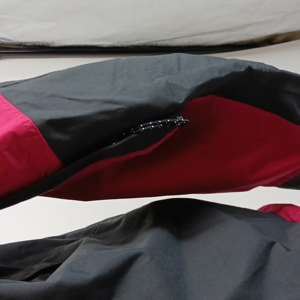 Mountain Hardware Red Light Weight Jacket With Ho… - image 5